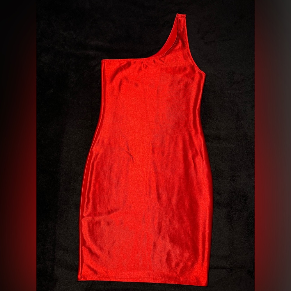One shoulder body con dress